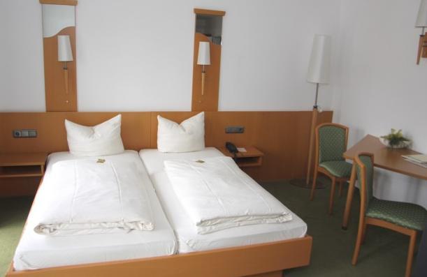 Hotel Bitburger Hof Экстерьер фото