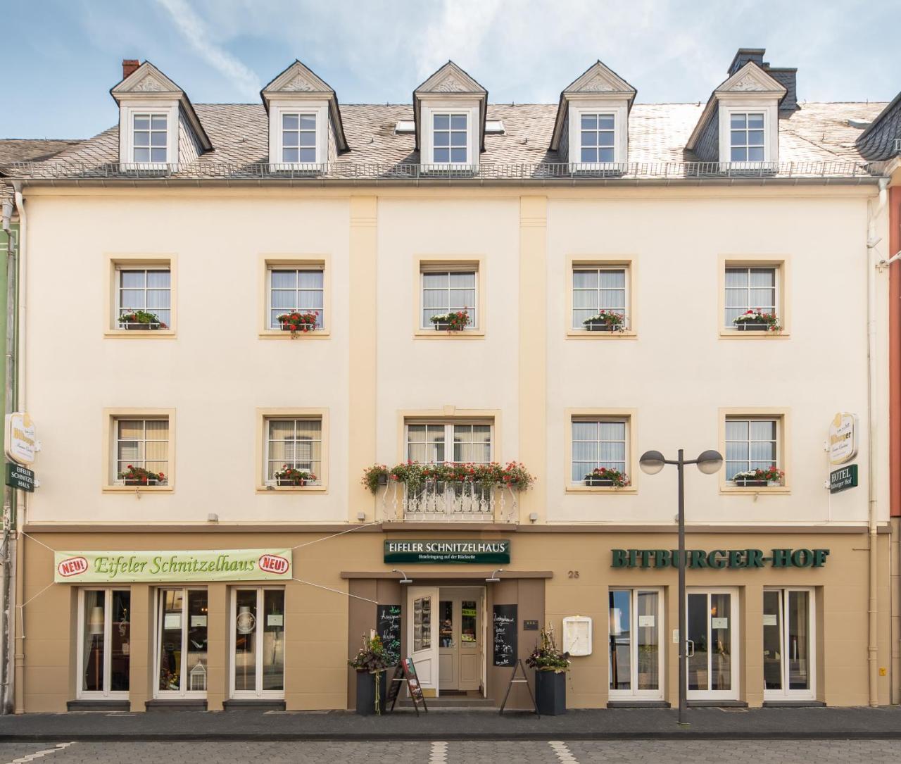 Hotel Bitburger Hof Экстерьер фото